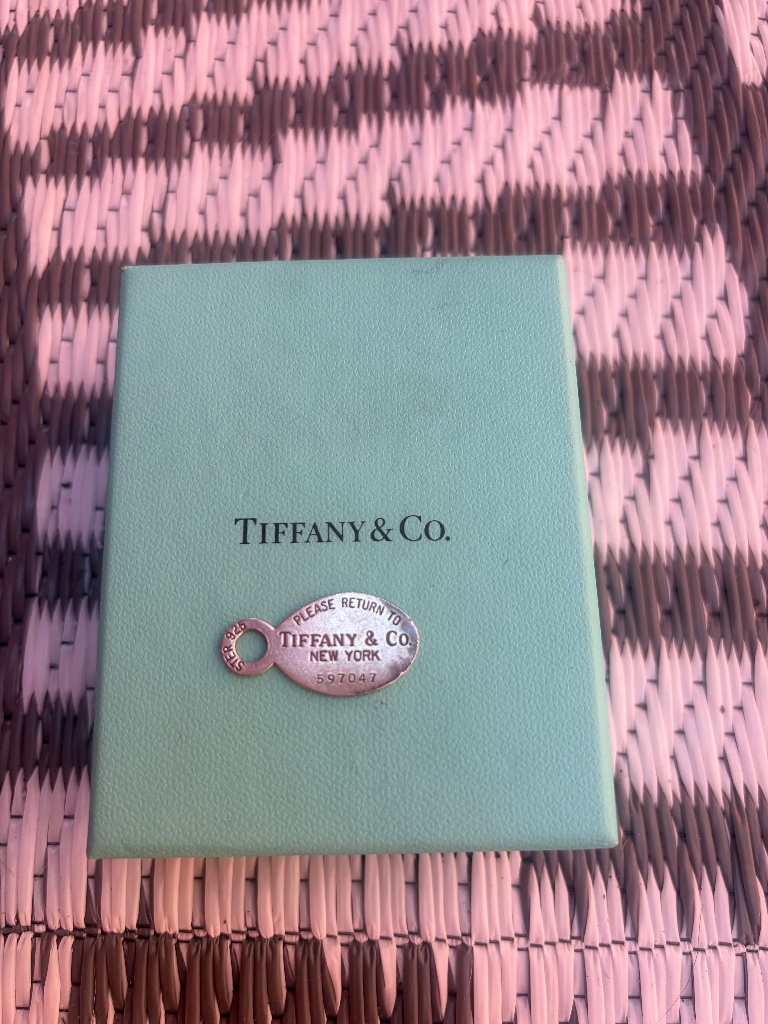 Return To Tiffany & Co. 925 Sterling Oval Tag Charm, Pendant